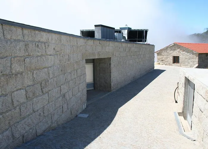 Летний дом Casa Lagar Do Miradoyro Карамулу